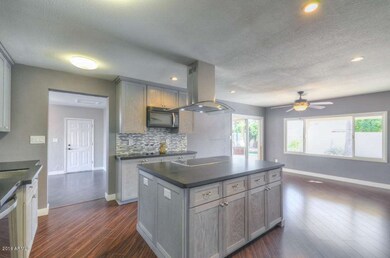 Kitchen (4)-SMALL