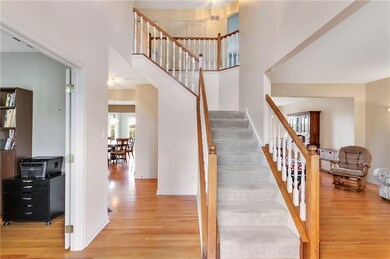 207 Walnut Dr, Eighty Four, PA 15330 - photo 3