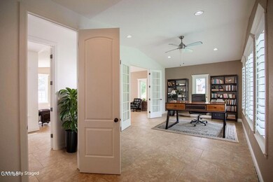 516 Colt Ave, Bismarck, ND 58503 - photo 4