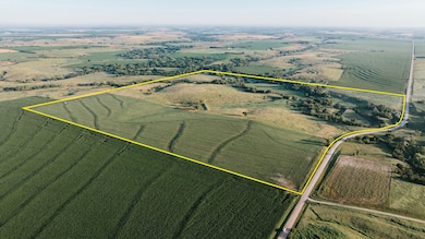 42041 Drive 728th, Arapahoe, NE 68922 - photo 2