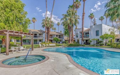 5205 E Waverly Dr unit 91, Palm Springs, CA 92264 - photo 4