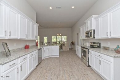 7%20Kitchen1_jpg[1]