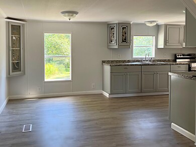 spacious eat-in kitchen