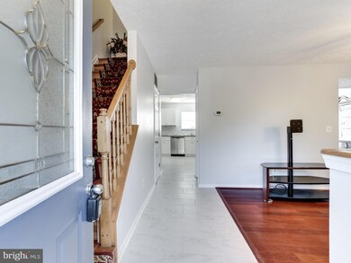 401 Forest Bridge Ct, Laurel, MD 20724 - photo 3