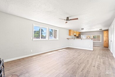 305 E 12th St, Weiser, ID 83672 - photo 7