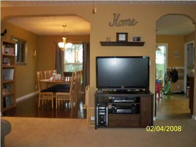 10621 Brookchase Ct, Louisville, KY 40228 - photo 3