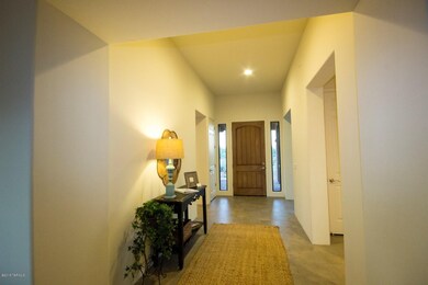 2416_foyer1