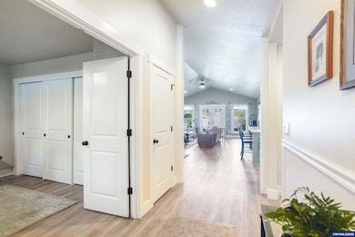 1176 Gwinn St E, Monmouth, OR 97361 - photo 4