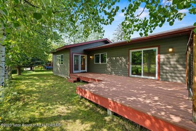 08-3085 Rangeview Dr-14