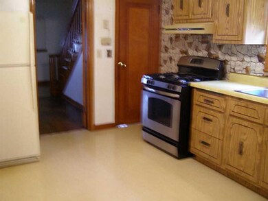 Kitchen. Gas Stove and Refrigerator are included