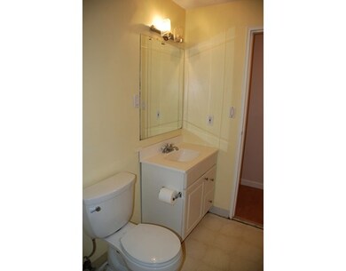 11 Silver Ln unit 2, Natick, MA 01760 - photo 5