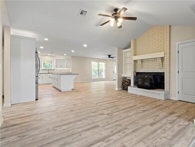 19947 Arkansas 16, Siloam Springs, AR 72761 - photo 3