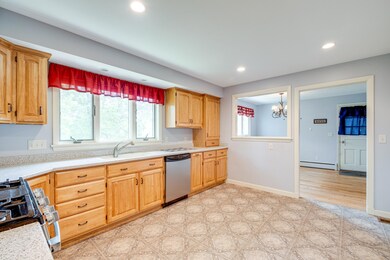 650 Somerset St_Rumford_17