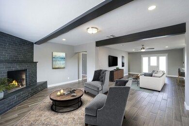 1423 E GRANADA RD