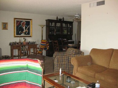 LIVINGROOM TO DINING ROOM