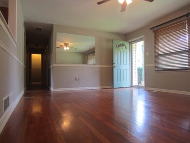Living Room to Entry
