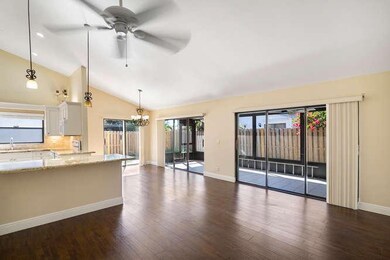 57 Baytree Cir-small-008-4-Family Room-6
