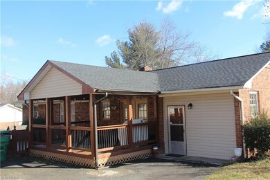 2704 Lafayette Place, High Point, NC 27263 - photo 4