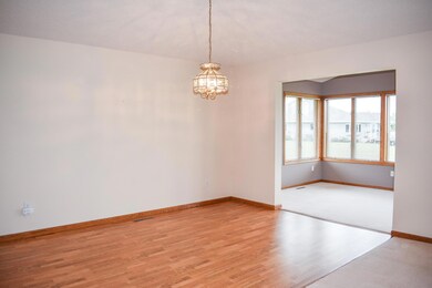 318 Voyager Dr, Alexandria, MN 56308 - photo 7