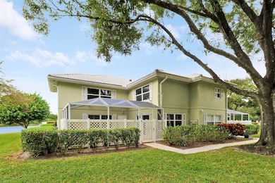 1903 Stratford Way unit 42C, West Palm Beach, FL 33409 - photo 3