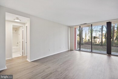 8 S Van Dorn St unit 103, Alexandria, VA 22304 - photo 6