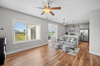 5-web-or-mls-5330 Rowling Dr-8