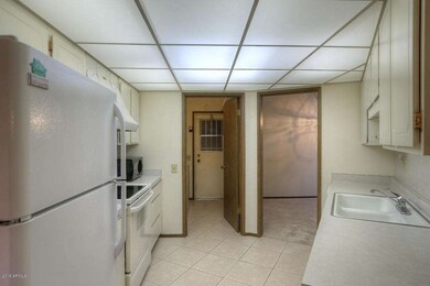 17440 N Boswell Blvd, Sun City, AZ 85373 - photo 5