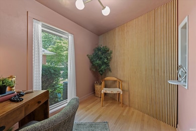 2121 E Madison St, South Bend, IN 46617 - photo 7