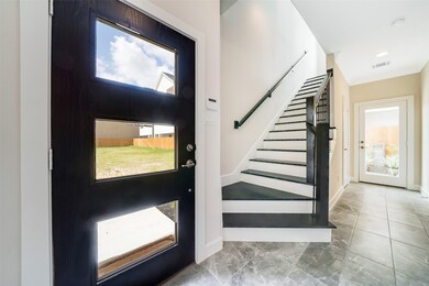 845 Fisher St unit F, Houston, TX 77018 - photo 3