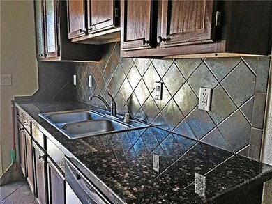 14270 Desert Cactus Dr, Horizon City, TX 79928 - photo 6