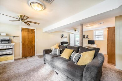 7305 Edgewood Blvd, Shawnee, KS 66203 - photo 6