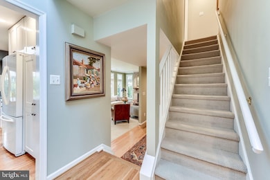 8506 Rehoboth Ct, Vienna, VA 22182 - photo 6