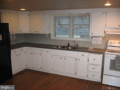 1825 Mount Laurel Rd, Temple, PA 19560 - photo 3