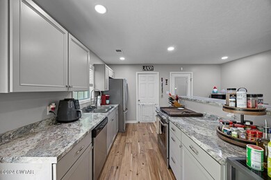 Univ kitchen3