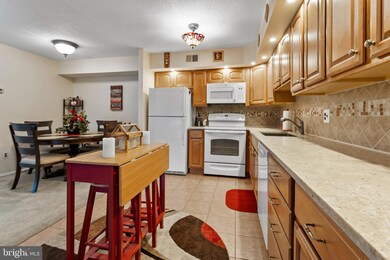 Altemus Farms unit Y1, Brookhaven, PA 19015 - photo 7