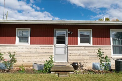 2740 19th St, Columbus, IN 47201 - photo 2