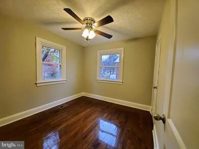 17 W 5th St, Front Royal, VA 22630 - photo 7