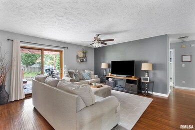 5739 Marquette St, Davenport, IA 52806 - photo 2