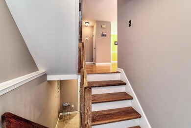 004_FOYER