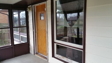 22 Whidden Ave, Waukegan, IL 60085 - photo 3