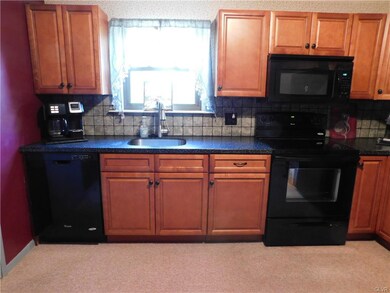 1019 Village Round unit D, Allentown, PA 18106 - photo 3