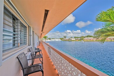 925 SW 11th Ave unit 17J, Hallandale Beach, FL 33009 - photo 3