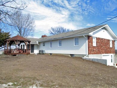 36090 Crescent Hill Rd, Osawatomie, KS 66064 - photo 5