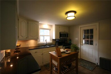 Granite counter tops, stainless...