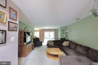 18F Evert Ct, Princeton, NJ 08540 - photo 2