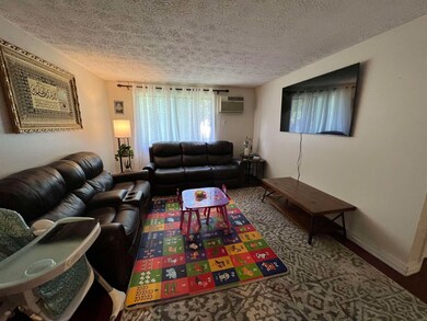 545 Calef Rd unit 28, Manchester, NH 03103 - photo 3