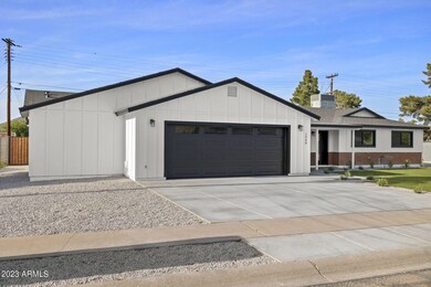 2-web-or-mls-1540-w-townley-ave