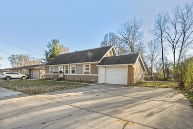 1243 Grant St, Green Bay, WI 54303 - photo 2