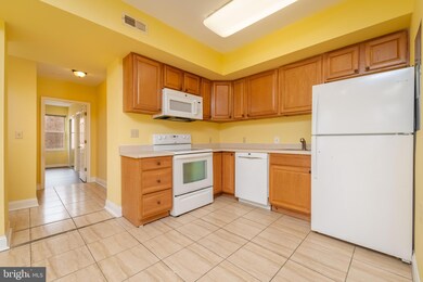 422 W Franklin St unit 2A, Baltimore, MD 21201 - photo 7