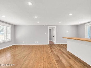 5917 Roberts Rd, Corryton, TN 37721 - photo 6